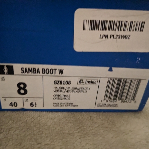 Adidas Samba boot, pale green size 8 women’s fits a women’s 8.5 comfortably too! - Picture 8 of 8
